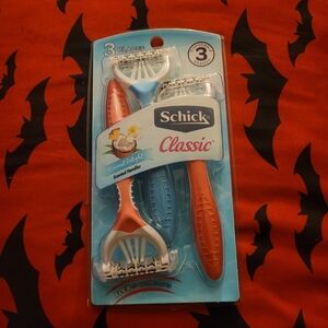 Schick Classic Women's Razor Set - Coral and Blue